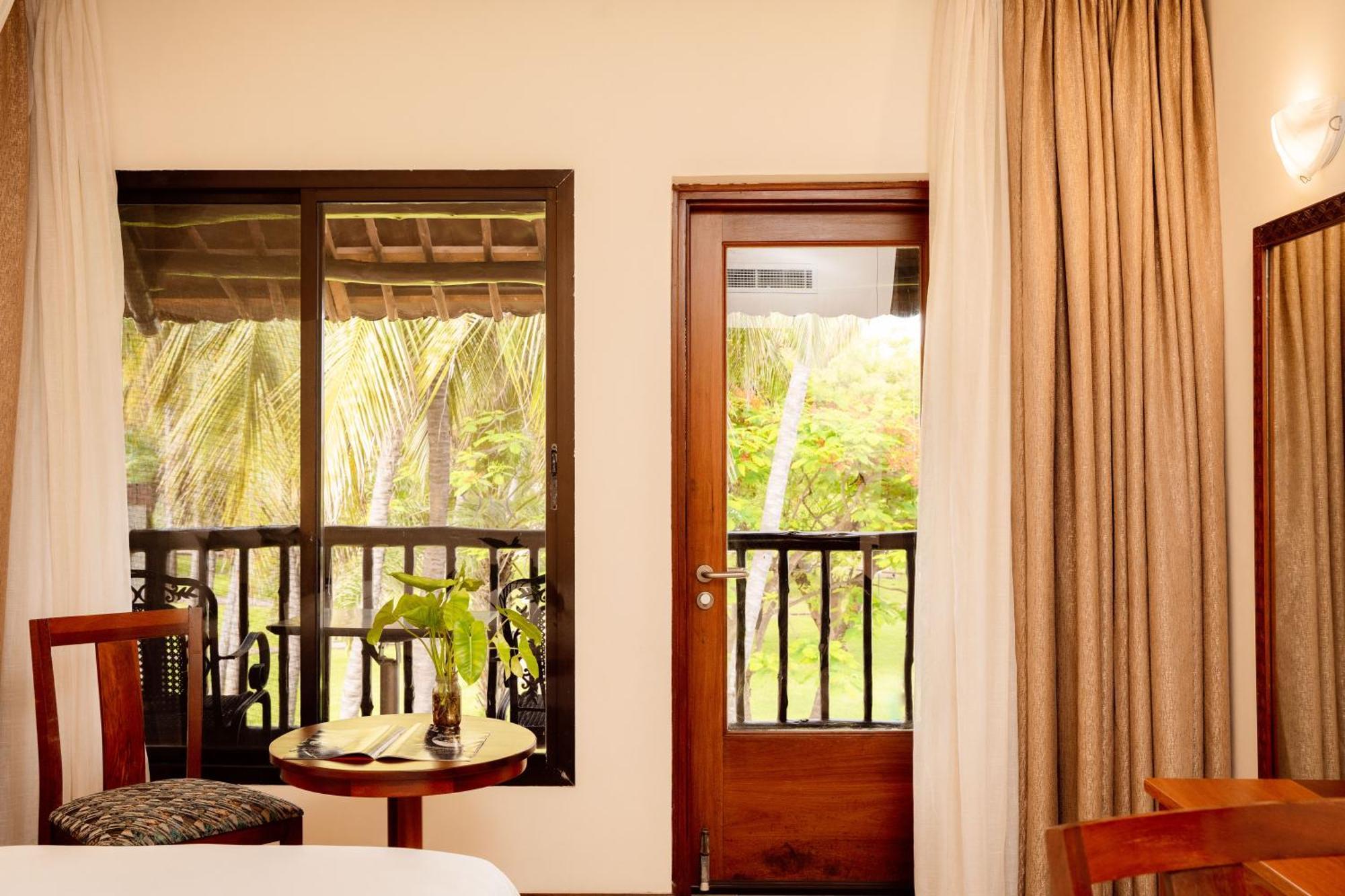 White Sands Hotel Dar-es-Salaam Eksteriør bilde