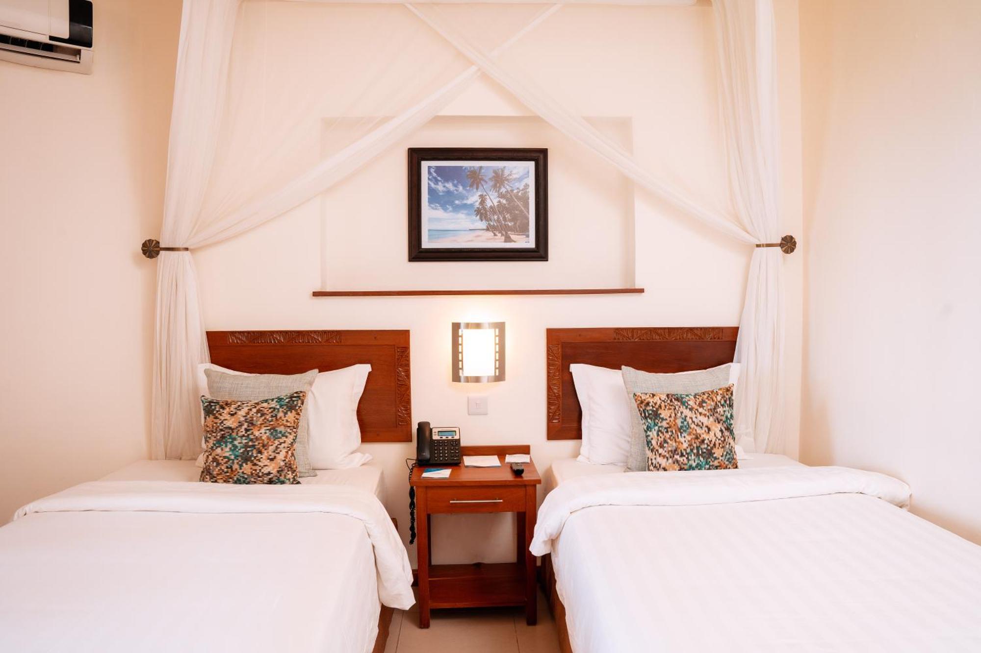 White Sands Hotel Dar-es-Salaam Eksteriør bilde