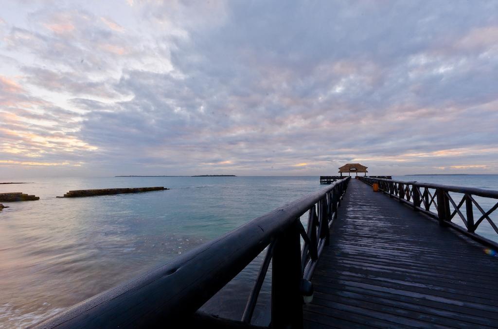 White Sands Hotel Dar-es-Salaam Eksteriør bilde