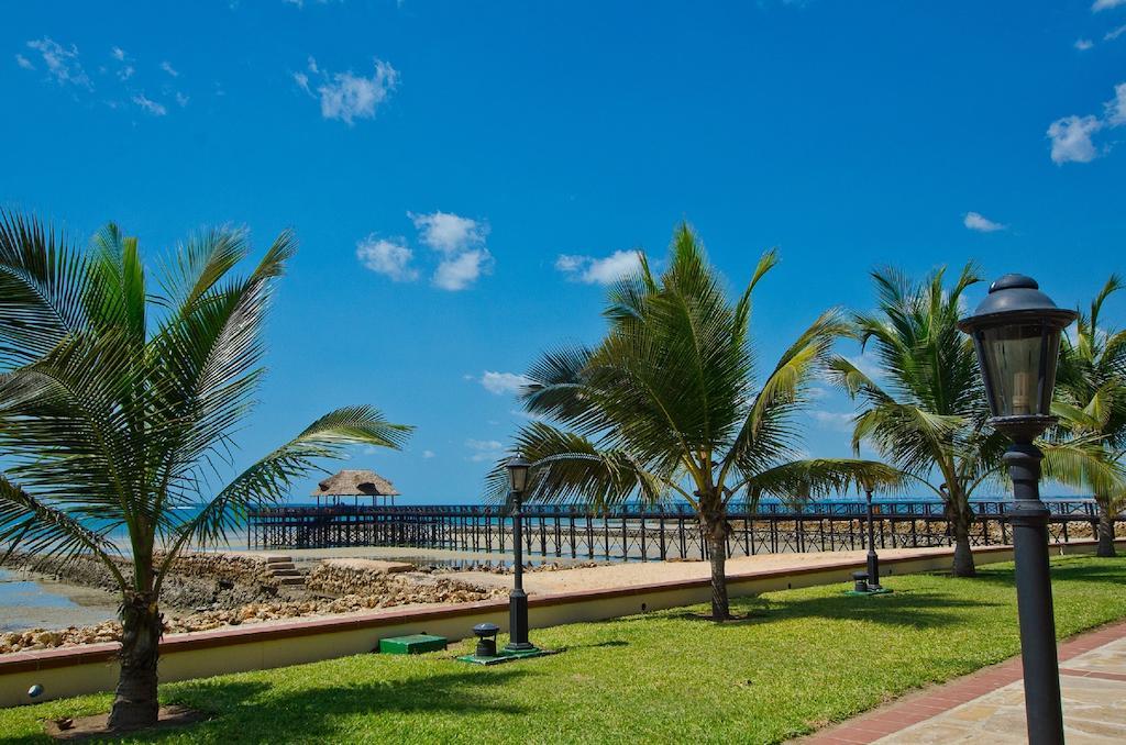 White Sands Hotel Dar-es-Salaam Eksteriør bilde