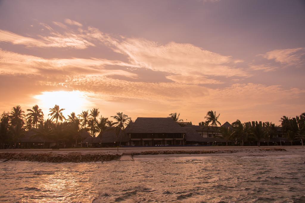 White Sands Hotel Dar-es-Salaam Eksteriør bilde