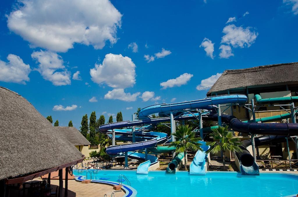 White Sands Hotel Dar-es-Salaam Eksteriør bilde
